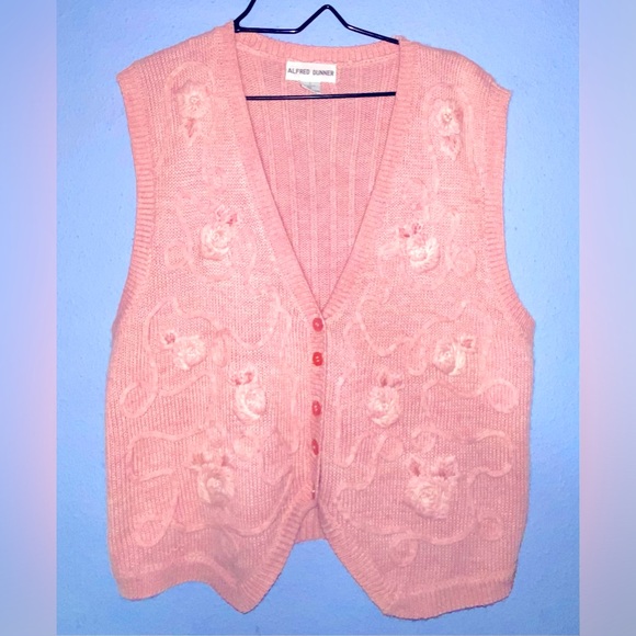 Alfred Dunner Jackets & Blazers - Women’s vintage granny chic knitted pink Alfred Dunner vest L